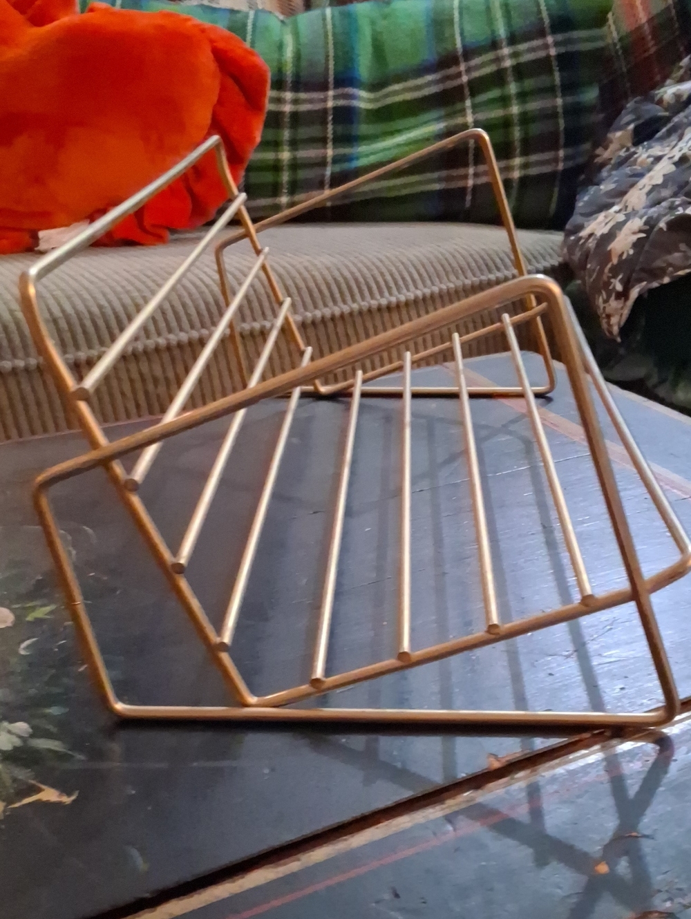 Vintage Gold Metal Wire Record Rack (45s) Rack